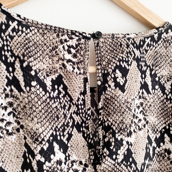 Joe Fresh Snakeskin Print Ruffle Hem Long Sleeve Dress – Size Small - Picture 13 of 13